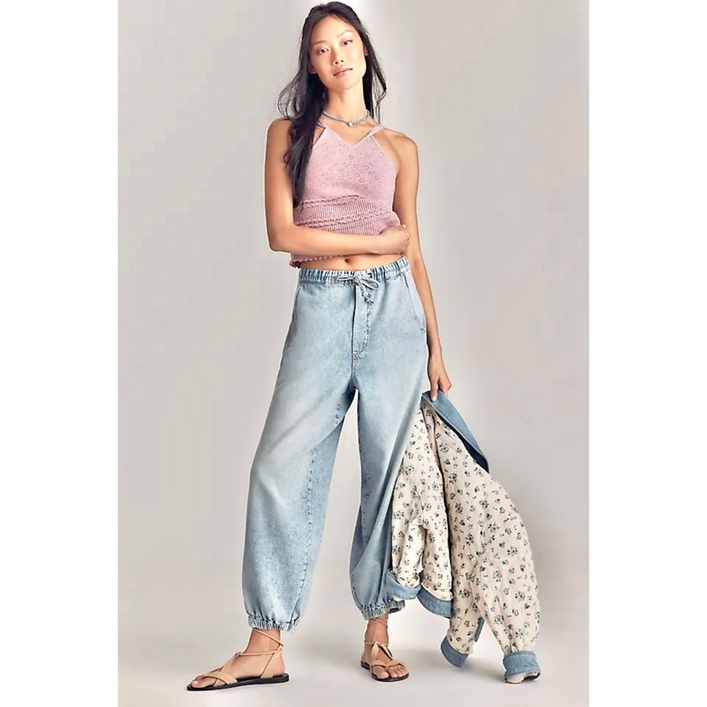 🌈 Stylish Faded Denim Anthropologie Pants